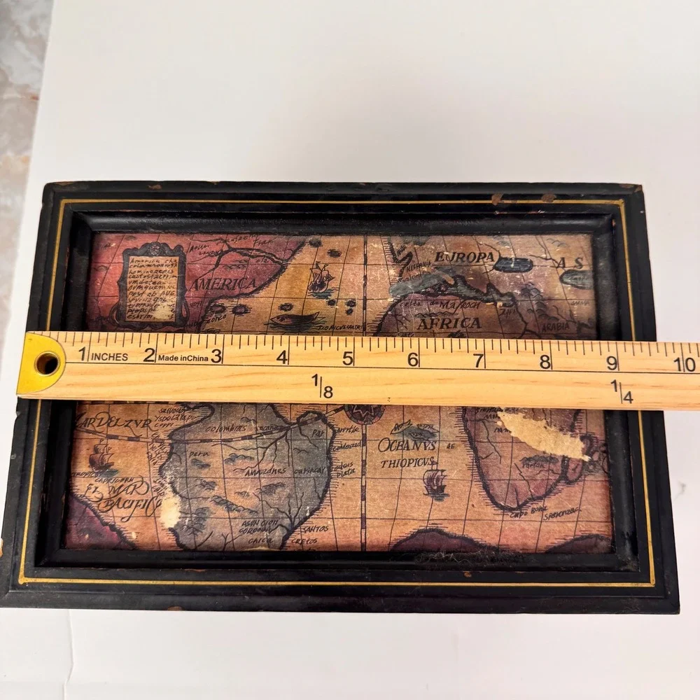 Vtg Ercsco Japan Cut Glass Decanter In Wooden Box World Map w/ 4 Shot Glasses